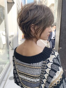 アヴァロン(AVALON) 絶壁解消×くびれ×30代40代50代×前髪長め大人ショートボブ永