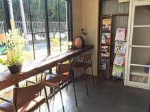 ウォール(wall)の雰囲気（自然光が差し込む気持ちのいい空間です）