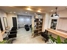 リノスムース(LINO smooth)の雰囲気（店内全体）