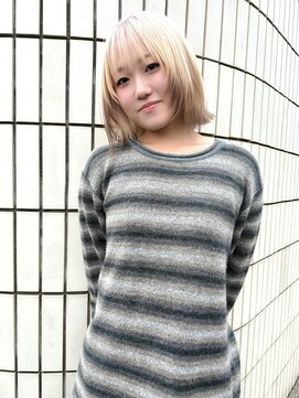 Idk レイヤーボブ/ブロンドデザインカラー