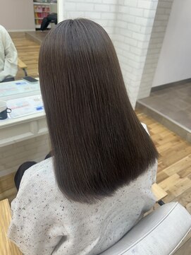 シダ(sida SAIIN) 【牧内】オリーブベージュカラー10代20代艶髪