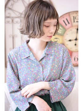 メイズ(MAZE) ギザショートバングが可愛いキュートな外ハネボブ【メイズ鍛原】