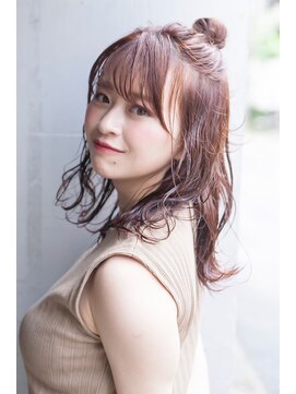 アメリ 新宿(Ameri) ハーフアップスタイル