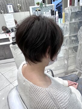 アッシュ 関内店(Ash) 首が綺麗に見えるショートボブ