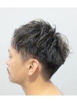 夜髪&nbsp;ダイヤモンドヘッド直毛:ツイスパを纏ったメッシュの残り香