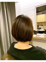 カミケンガレリア(kamiken. galleria)&nbsp;ハリコシボリューム大人エレガントショート【カミケンガレリア】