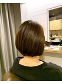 ハリコシボリューム大人エレガントショート【カミケンガレリア】