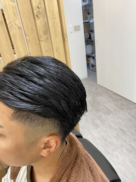 シープラス(C+) フェード質感カット