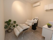 サロンドエム(Salon de emu.)の雰囲気（シャンプーブース）