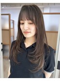 イヤリングカラー×ロングハイレイヤー