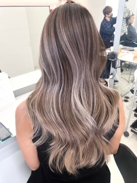 ネイロ バイ ジルブラン 葛西(NeiRo by JIL BLAN) 葛西ハイライト白髪ぼかしショートボブ小顔カットレイヤーカット