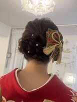 イノチカ(INOCHIKA) 柔らかなシニヨンスタイル