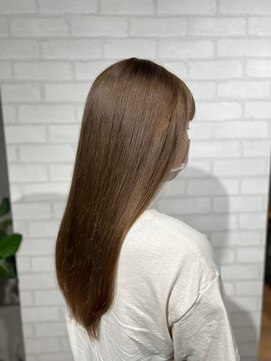 ビスイル 秋葉原店(Vis ill) ハイトーンカラーミルクティーベージュストレートボブ