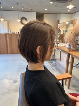 ツキ(TSUKI) 丸みショート