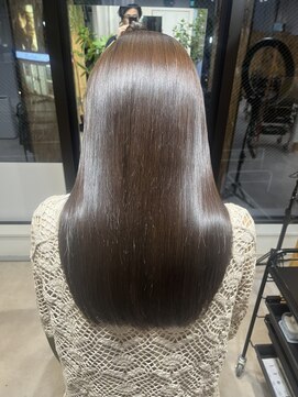 ヴァンガード(Vanguard) しなやか艶髪ロングスタイル