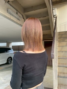 ミア(mia) 大人シアーベージュミニウルフボブミディアムレイヤー