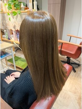 ヘアラボ(HAIR LABO)の写真/SNSで話題の最上級トリートメントで指通り滑らかな艶髪へ。