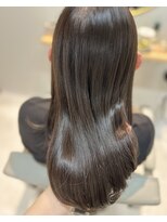 シェアサロン U 髪質改善トリートメントとグレージュ