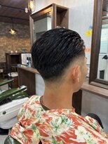オールマンバーバーショップ 流山おおたかの森(Allman Barbershop)&nbsp;リバースセンターパート/ニュアンスパーマ/ダウンバング/流山