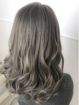 ニーケ 池袋 池袋西口(nike) 【nike池袋】グラデーションカラー★髪質改善酸熱トリートメント