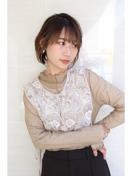 オーロ(ORO) 20代30代40代50代ダークグレーショートボブ