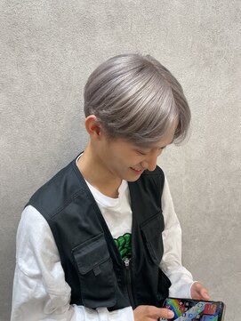 ロンド レア 天神大名店(Lond Le’a) 寒色カラー/髪質改善トリートメント/インナーカラー