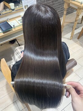 プラグ バイ ネオリーブ(plug by neolive) チェリーブラウン×髪質改善[髪質改善/縮毛矯正/韓国]韓国J〇