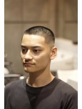 キングスマン トウキョウ(KINGSMAN TOKYO) 坊主フェード