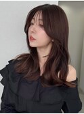 レイヤーカット/くびれヘア/地毛風カラー/暗めカラー/うざバング