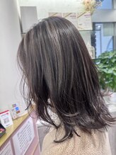 ボネッカ 鶴見(BONECCA)&nbsp;グレージュハイライト/レイヤーカット白髪ぼかしにも◎