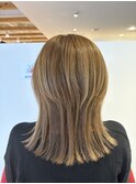 ハイライトカラー,アッシュベージュ,ロングウルフ,ベージュ/草加