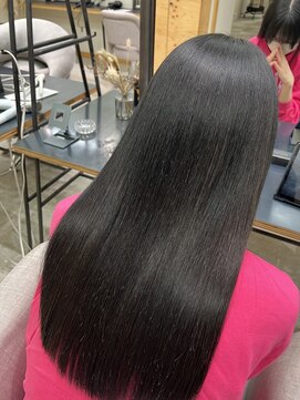 ラヴィエ(RAVIE) 【半田・髪質改善】縮毛矯正/トリートメント/マンツーマン