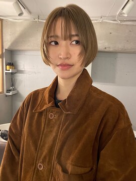 エンシー(ENCI) ハイトーンベージュ/イエローベージュ/ショートボブ