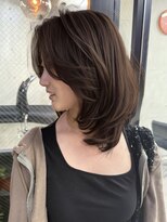 ナループロアポンテ(Nalu pu loa PONTE)&nbsp;海外風レイヤーカット/ミディアムレイヤー/重めレイヤーカット