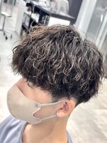 オーバル ジングウマエ(OVARL jingumae)&nbsp;縦落ちツイストスパイラルラウンドマッシュ