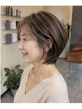 アリレイナ 上大岡(ARIREINA)の写真/上大岡で白髪やパサつきに悩む大人女性へ艶とまとまりを叶える全半個室サロン♪白髪ぼかし、ハイライトも