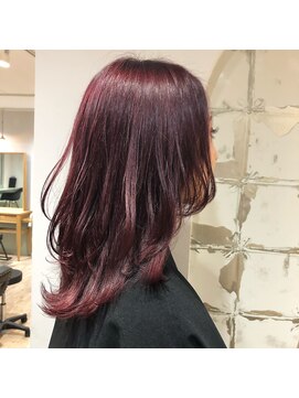 アコット(Acotto.) ボルドー×ウルフカット◎