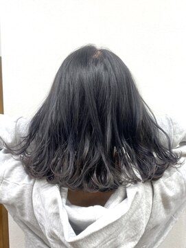 アイコニック 天神店(ICONIQ) カラーマジック【暗髪×透明感×ナチュラルグラデーション】