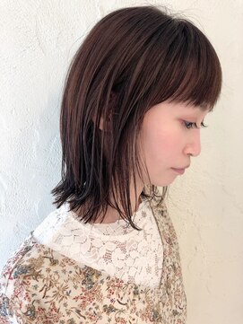 イームズ(EAMES) ミディアムボブ