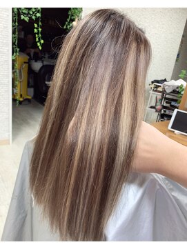 ホワイト(WHITE) [WHITE  RYOTA]コントラストハイライト＋ストレートver