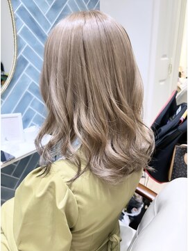 タミー 武蔵小杉(TAMMY) ホワイトベージュ ベージュカラー