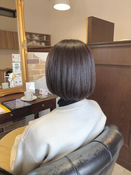 アドラーブル 女池店(adorable) 【艶ボブ】【アッシュブラウン】【20代30代】