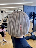 ブルーバイブレーション BlueVibration&nbsp;シャドールーツ　ホワイトベージュ