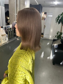 キング(K!ng) 縮毛矯正髪質改善ハイライトレイヤーカット楠葉美容室エクステ