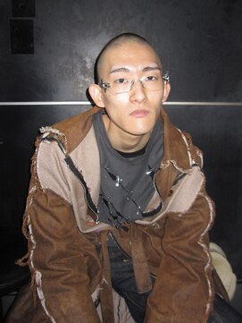 ポピンズ(poppins) 丸坊主