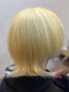 クオリア(QUALIA) ブリーチホワイトカラー/柏/10代/20代/30代