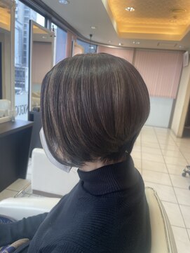 エムタニグチブランシェ(M.TANIGUCHI Branche') 前下がりボブ