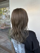 フェイム(FaMe)&nbsp;レイヤーカット×オリーブベージュ