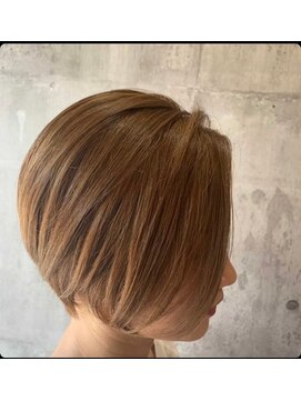 ファーストエンド 三ツ屋店(1st END.) 前下がりボブ