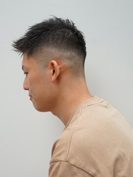 ワンワンオー バーバーショップ 長浜店(@110 BARBER SHOP) 30代~40代オススメ フェザーアップバング